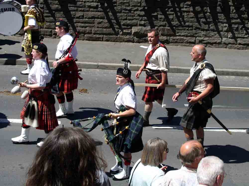 Der Festumzug findet am Trachtenfest-Sonntag mittags ab 14 Uhr statt und geht einmal durch die Kernstadt (Foto: ferienwohnung-schlitz.de)